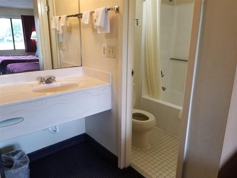Americas Best Value Inn - チェサピーク エクステリア 写真